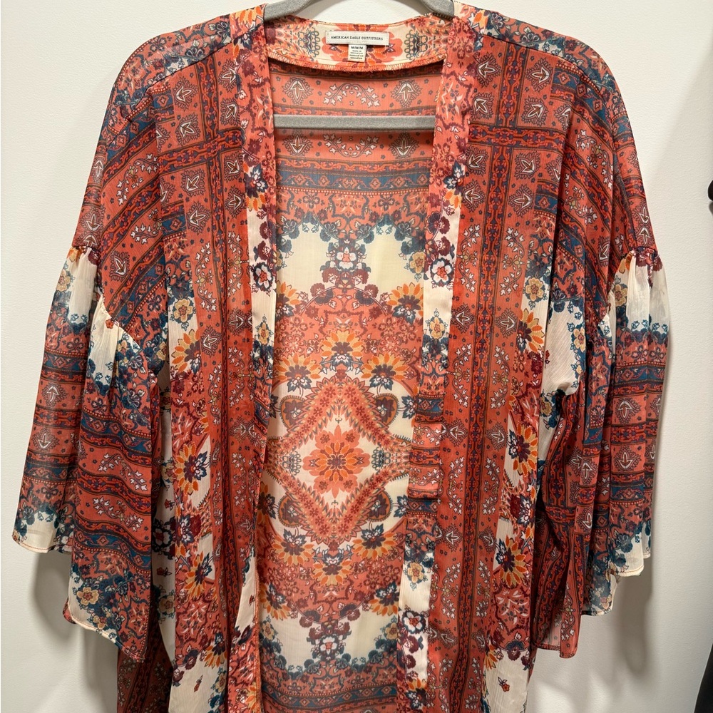 AMERICAN EAGLE Bohemian Floral Kimono